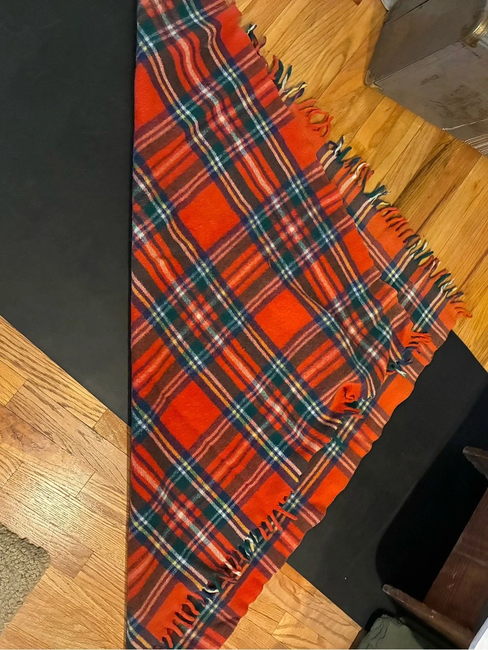 Plaid Stadium Blanket Tartan 100% Wool Blanket /Scarf W/ Fringe Red/ Blue Plaid